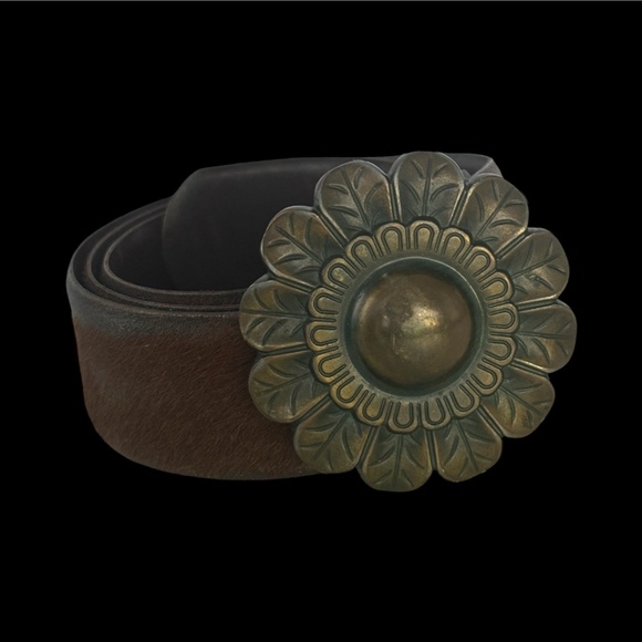 Vintage Durval Floral Brass Buckle Leather Belt – Made in Argentina (Size 34) main image 7